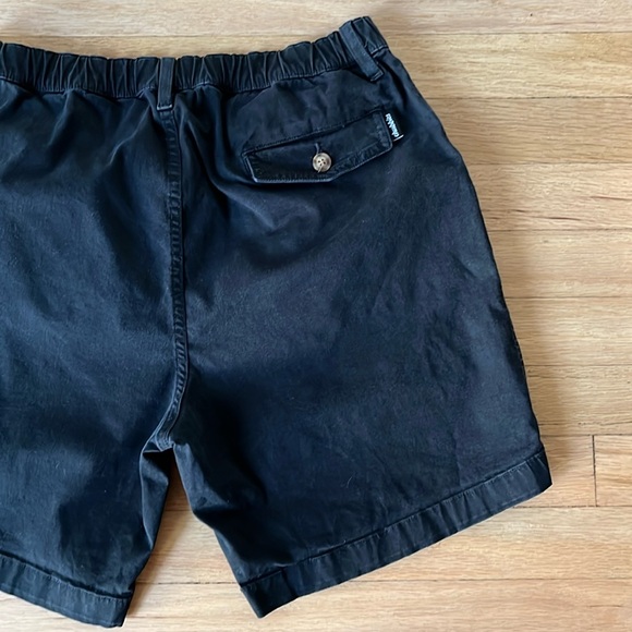 Chubbies Originals Stretch Short The Dark N’ Stormies 7” in Black - Picture 6 of 13